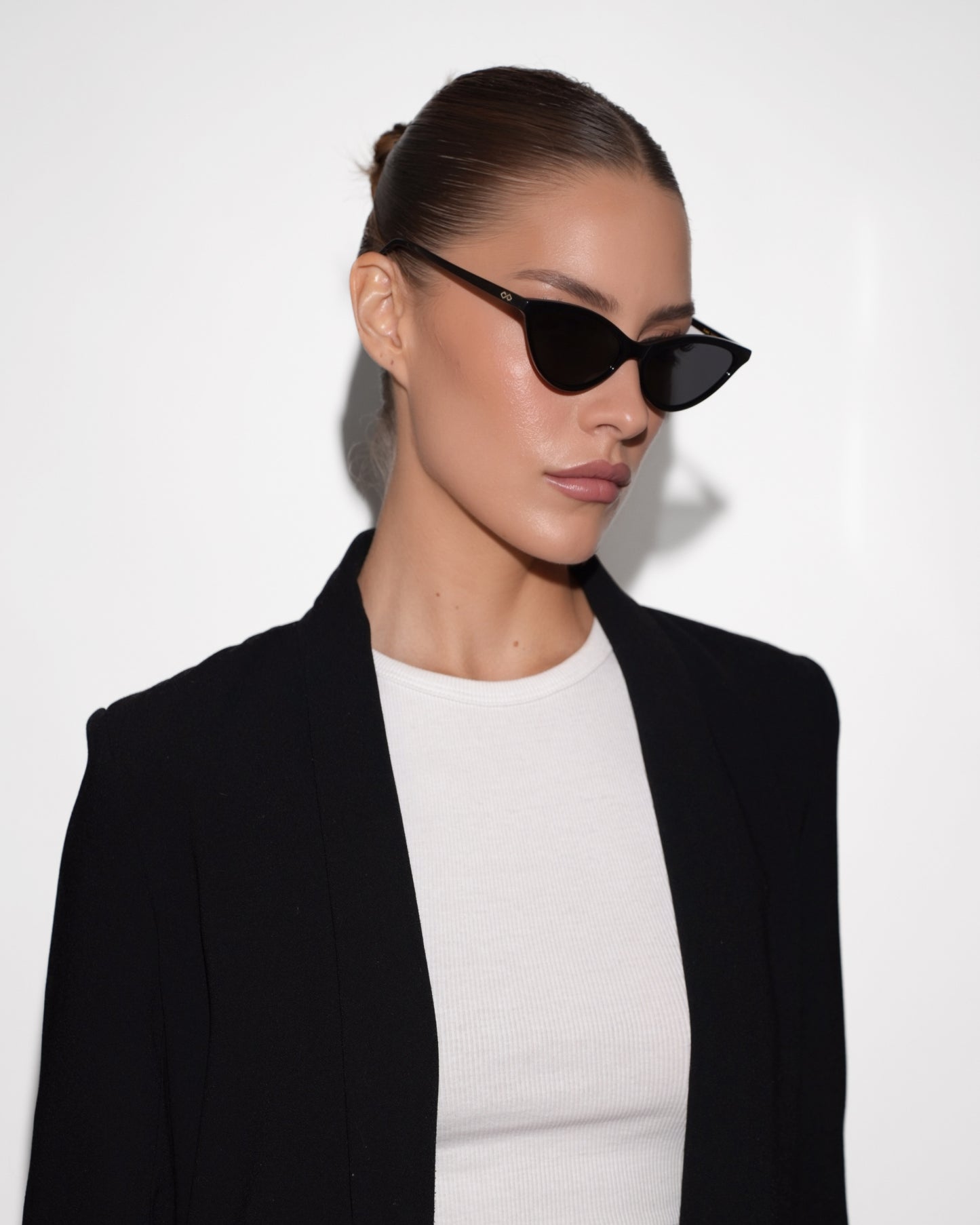 Shop Kourt Sunglasses in Black Colour – Available Online in USA, UK, Canada & United Arab Emirates