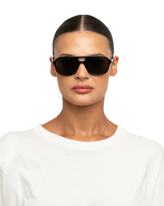 Elle - Black Sunglasses