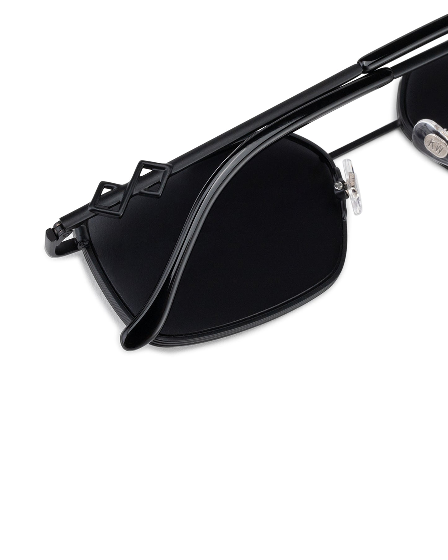 Get Women’s Sunglasses in Black Colour – Shop Online in USA, UK, Canada & United Arab Emirates