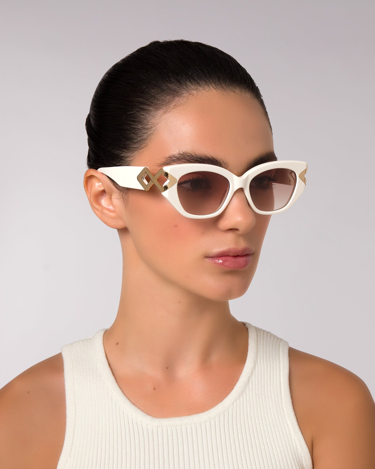 Shop Lily Sunglasses in Cream Colour – Available Online in USA, UK, Canada & United Arab Emirates