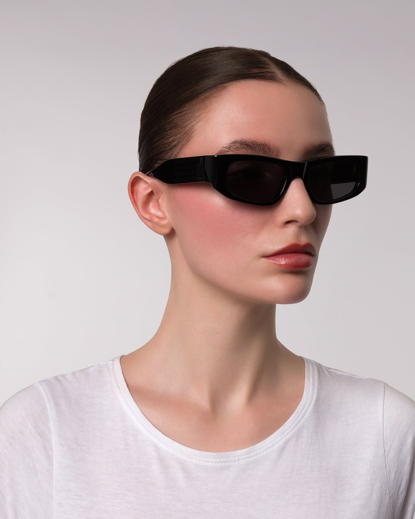 Shop Luna Sunglasses in Black Colour – Available Online in USA, UK, Canada & United Arab Emirates