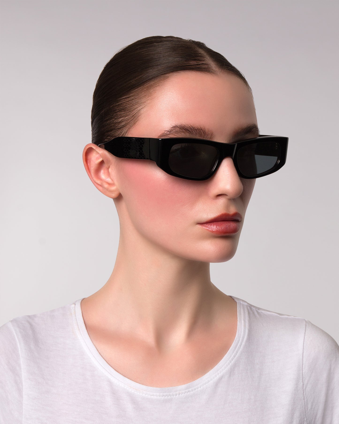 Shop Luna Sunglasses in Mirror Pink Colour – Available Online in USA, UK, Canada & United Arab Emirates