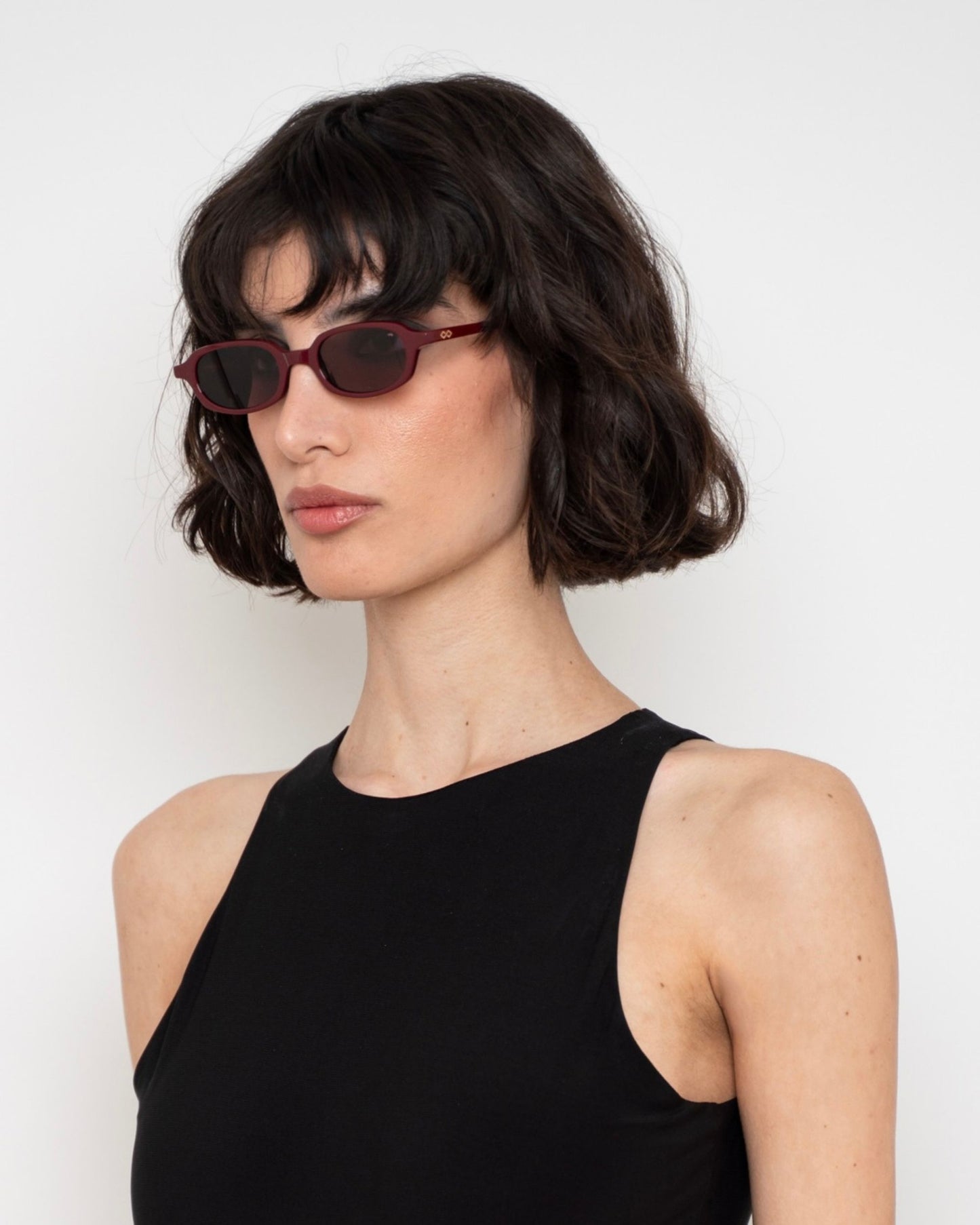 Shop Carolyn Sunglasses in Burgundy Colour – Available Online in USA, UK, Canada & United Arab Emirates