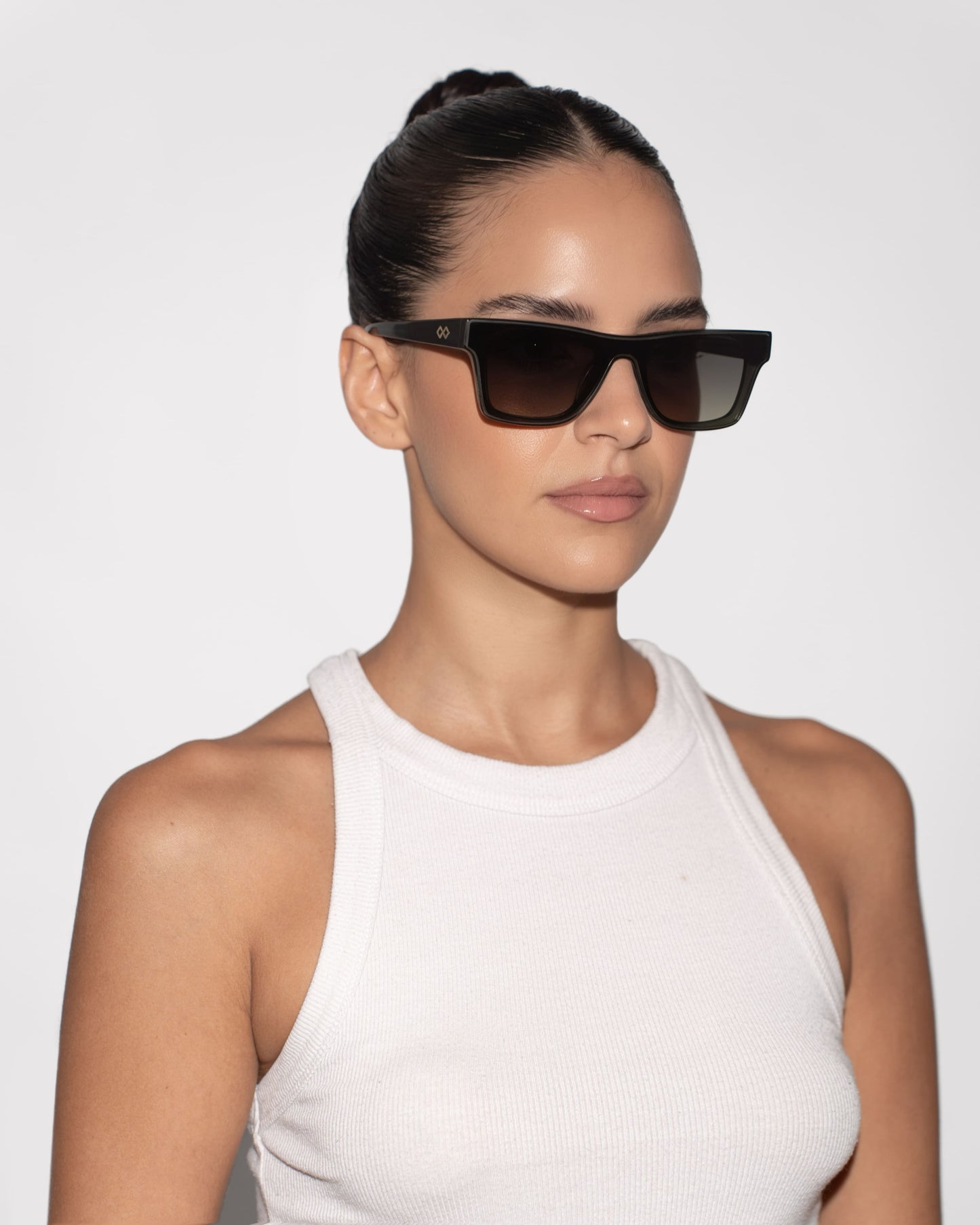 Shop Harlow Sunglasses in Green Colour – Available Online in USA, UK, Canada & United Arab Emirates