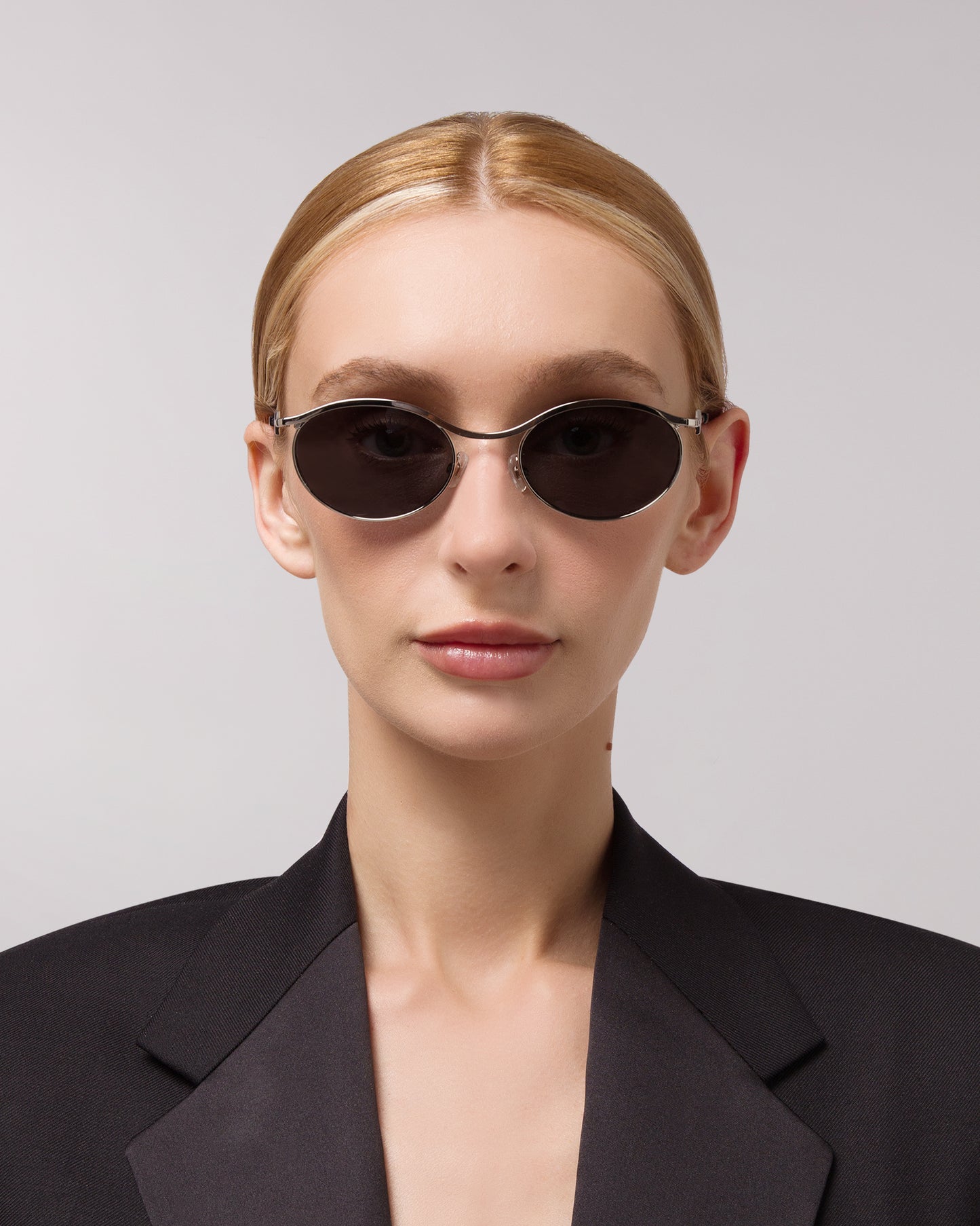 Best Sunglasses for Women – Taylor Silver, Available Online in USA, UK, Canada & UAE