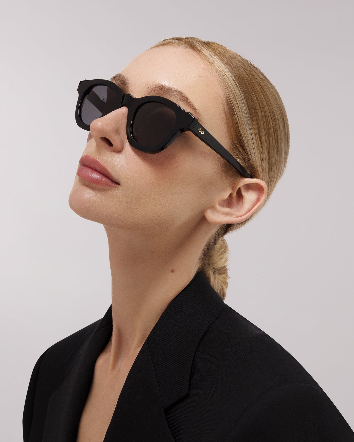 Shop Nova Sunglasses in Black Colour – Available Online in USA, UK, Canada & United Arab Emirates