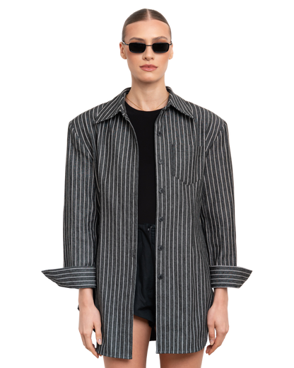 Best Sunglasses for Women – Blake Black, Available Online in USA, UK, Canada & UAE