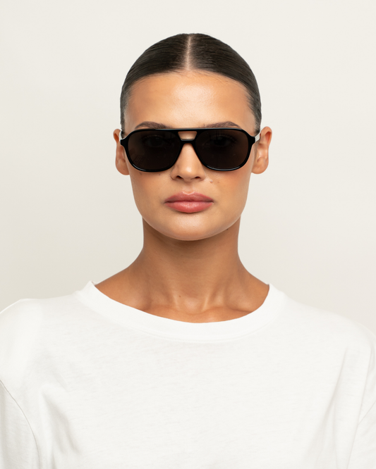 Elle - Black Sunglasses