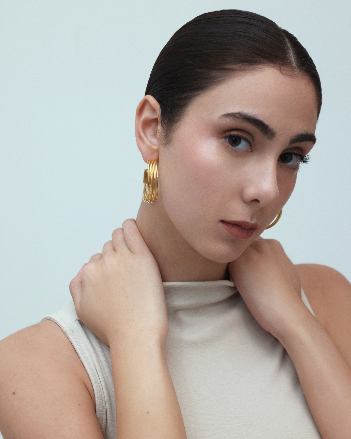 Muse Hoop (L) Earrings - Gold