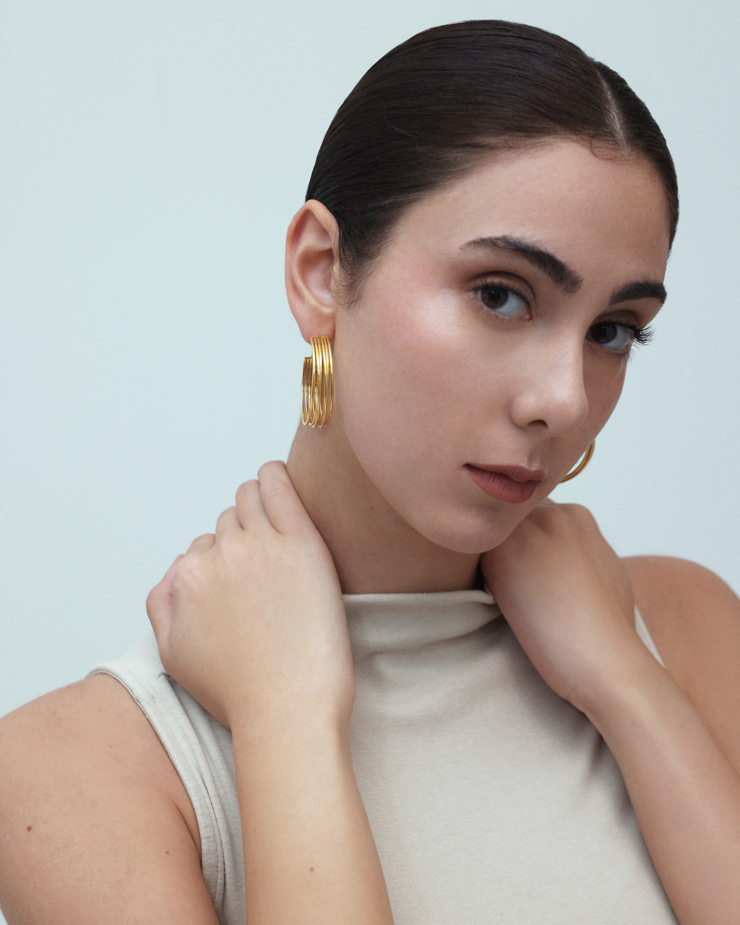 Muse Hoop (L) Earrings - Gold