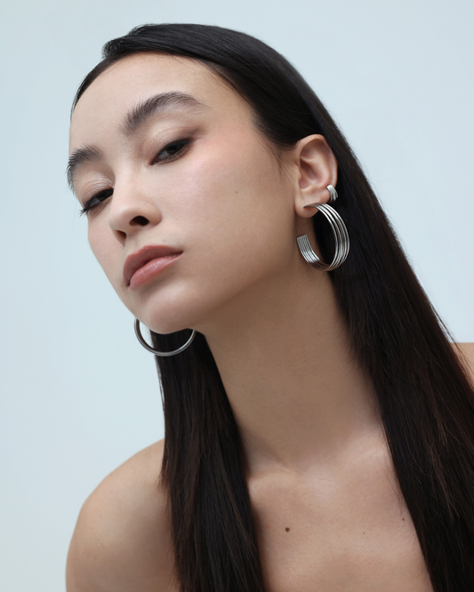 Muse Hoop (L) Earrings - Silver