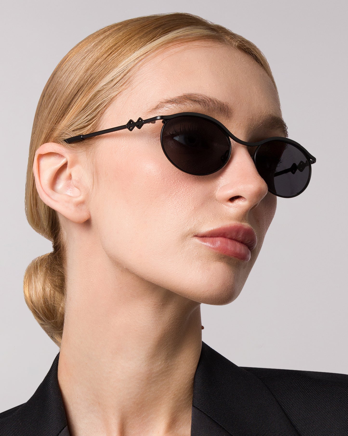 Taylor - Black - Sunglasses - KAREN WAZEN