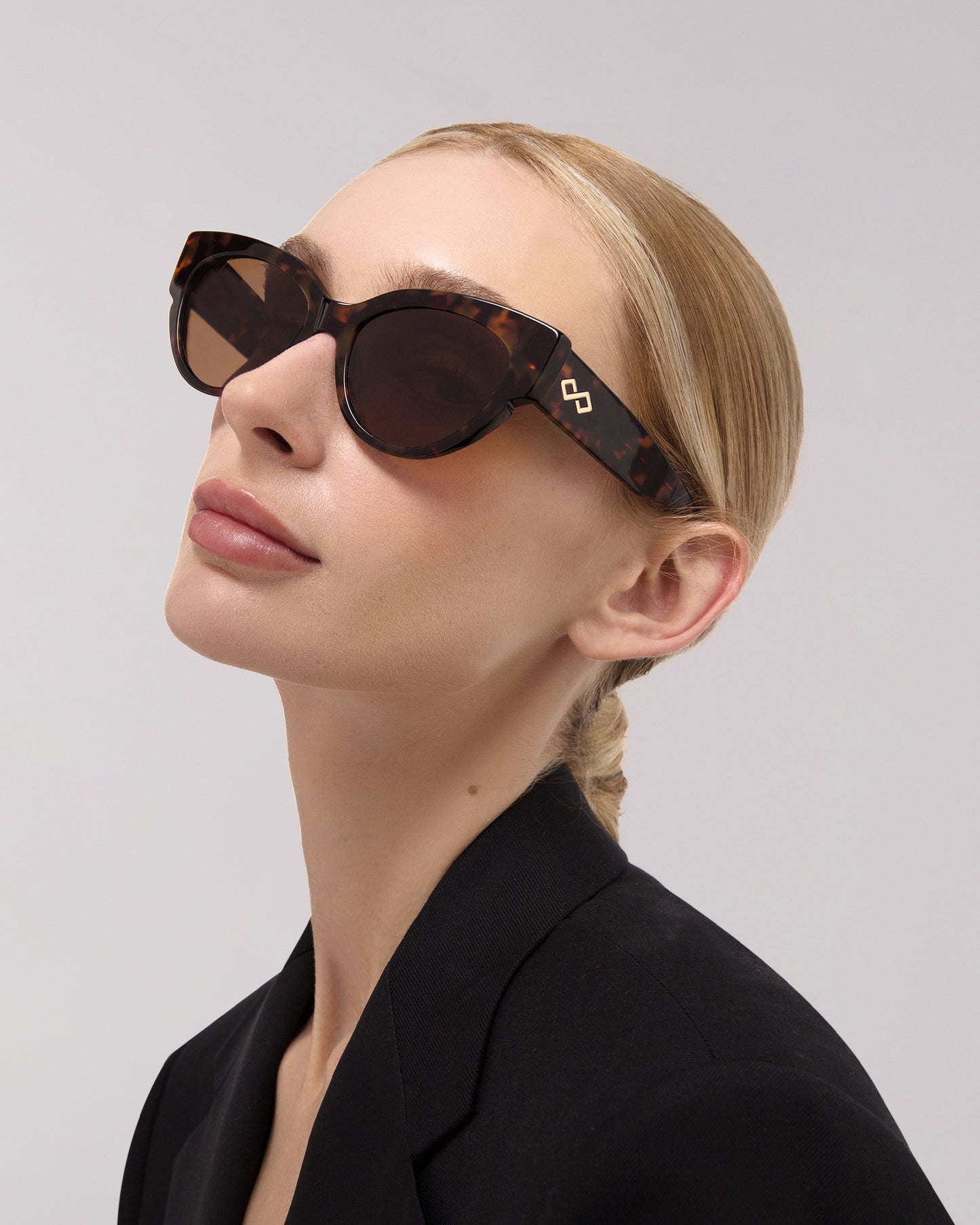 Vogue - Tortoise - Sunglasses - KAREN WAZEN