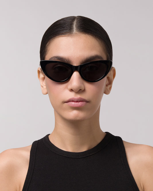 Best Sunglasses for Women – Sienna Black, Available Online in USA, UK, Canada & UAE