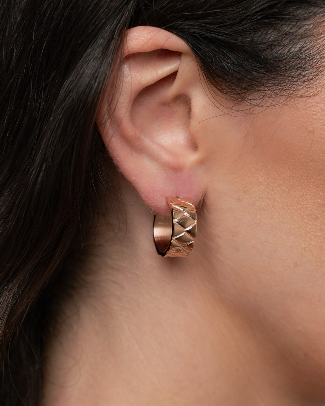 أقراطSignature Loop - ذهب وردي