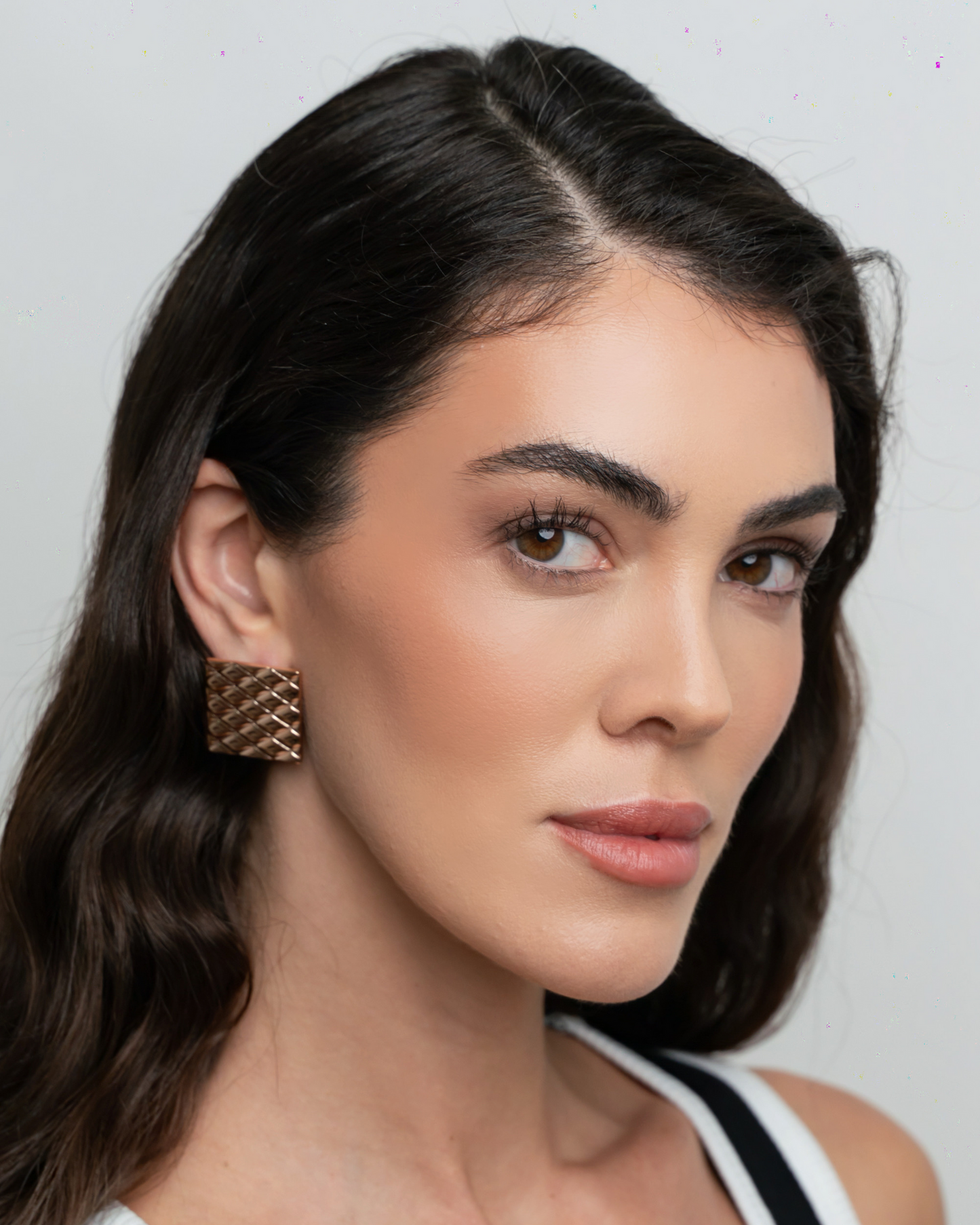 Signature (L) Earrings - Gold