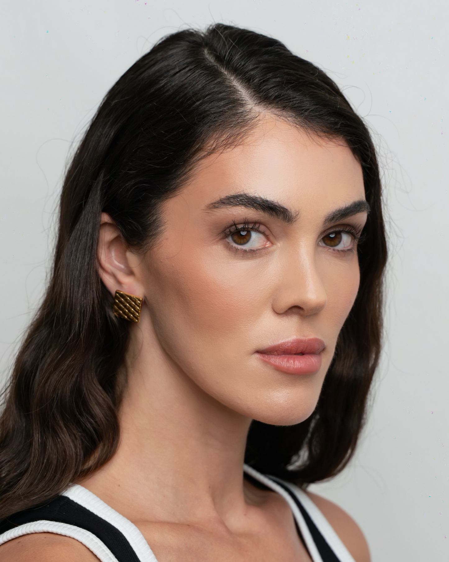 Signature (S) Earrings - Gold