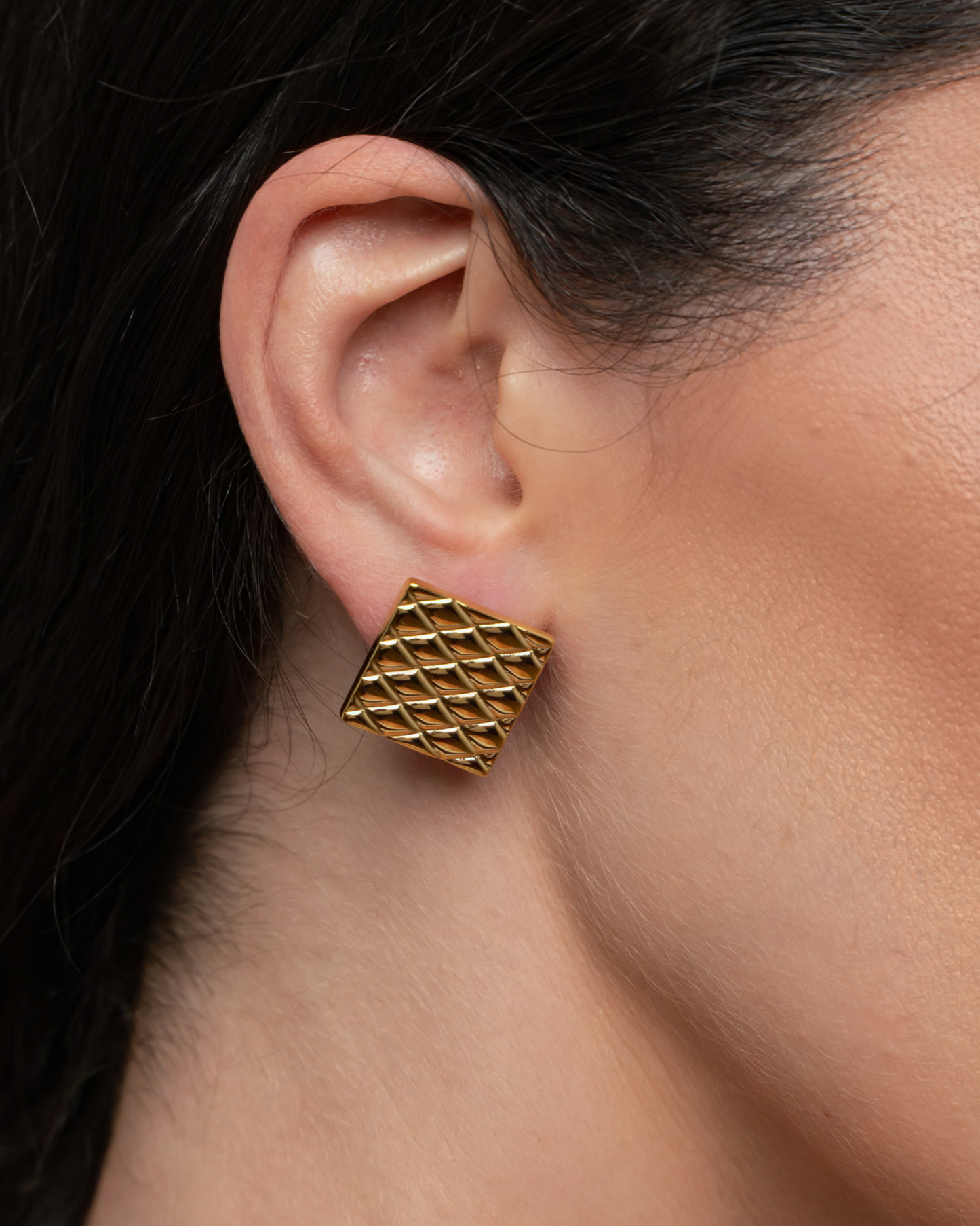Signature (S) Earrings - Gold