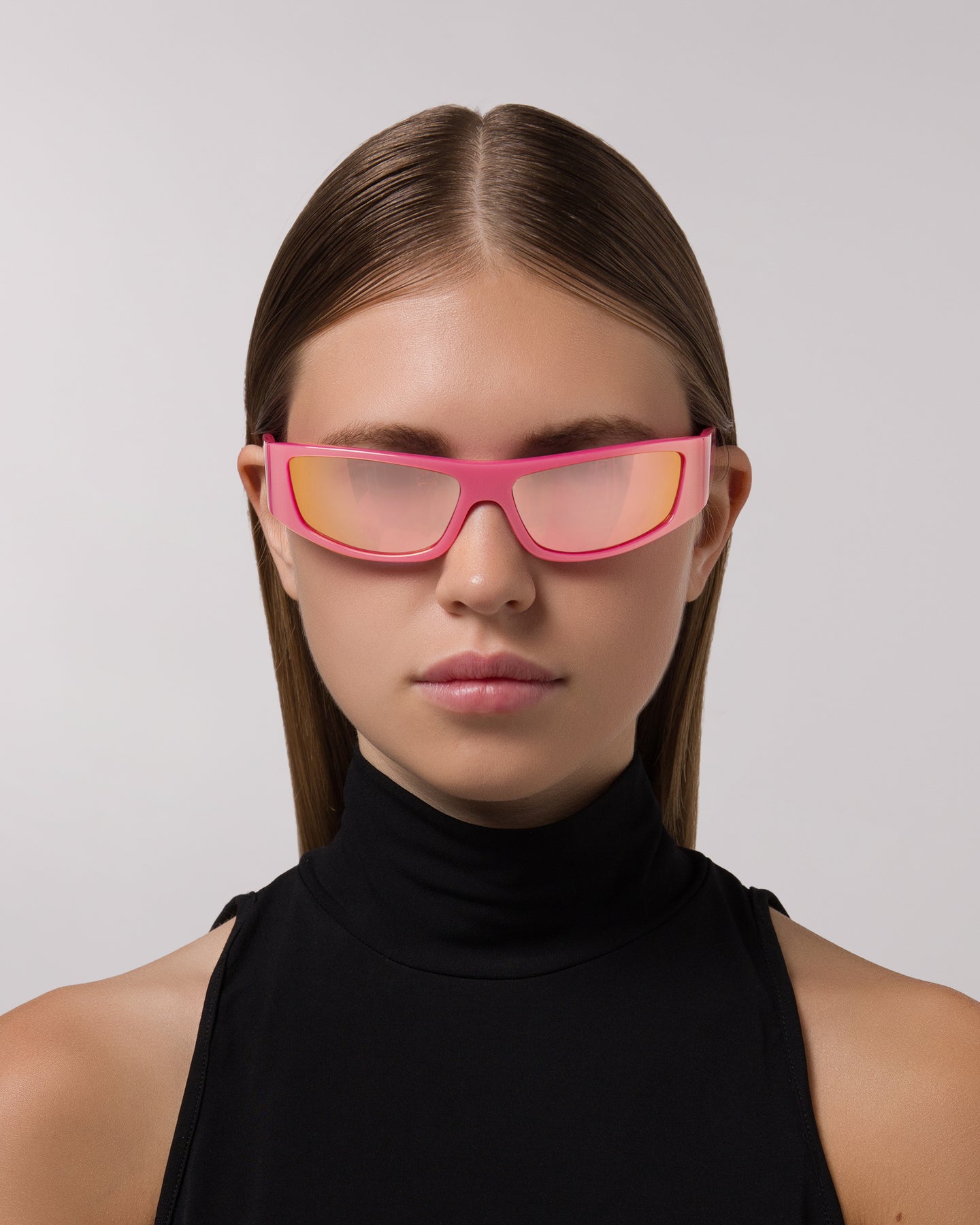 Front view of model wearing sunglasses  | Rectangular sunglasses with Mirror Pink lenses and Pink frames | Acetate | Sir | Women's sunglasses | Karen Wazen Eyewear